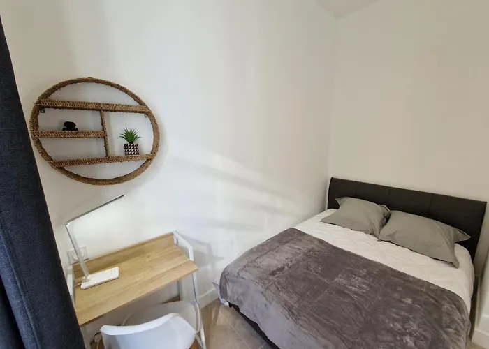 Terrasse Xxl En Plein Centre Nid Urbain Pour Couples & City-break Menton